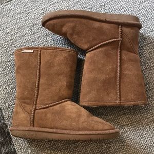 BearPaw “Emma” short boots size 8